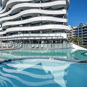 the-wave-resort.queenslandhotels.net/